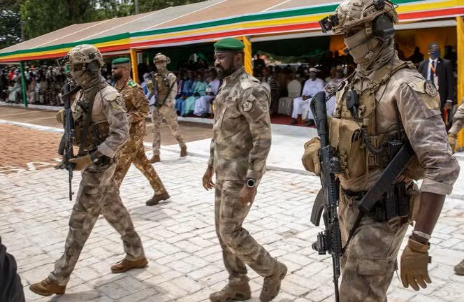 Mali : Rumeurs de putsch, tensions internes, pluie d’arrestations. La junte face à ses propres fantômes
